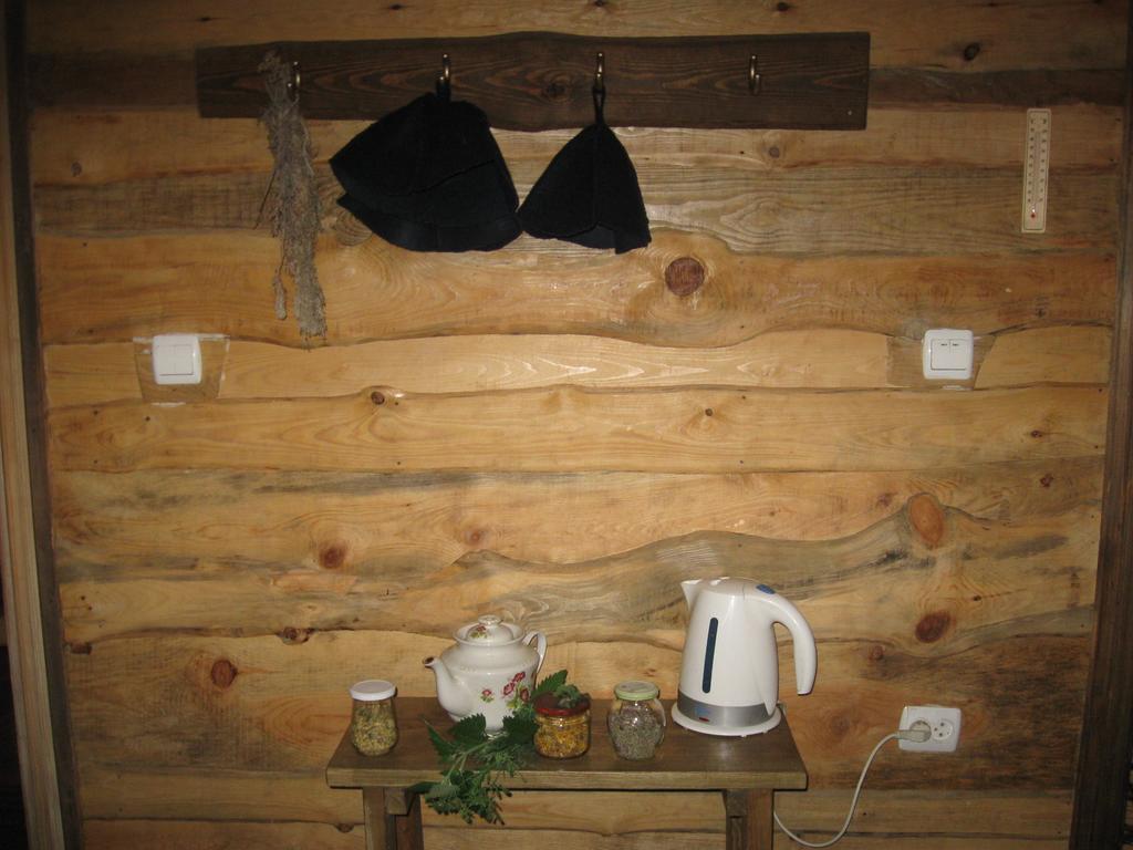 Gasthaus Koryakivskyi Rai Dmitrenki Exterior foto